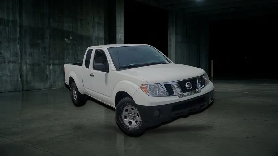 2016 Nissan Frontier S, Glacier White, side view
