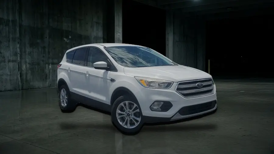 2019 Ford Escape SE, White, side view