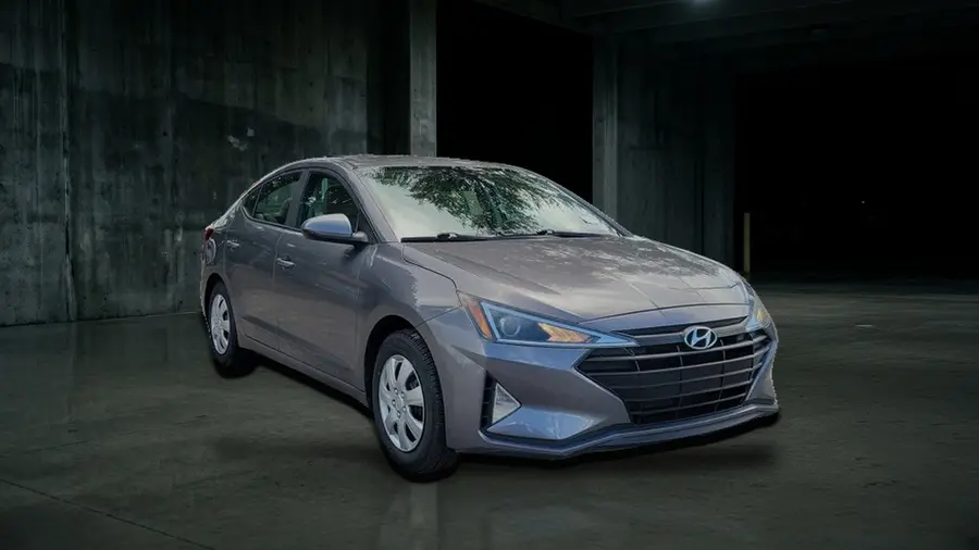 2019 Hyundai Elantra SE, Machine Gray, side view