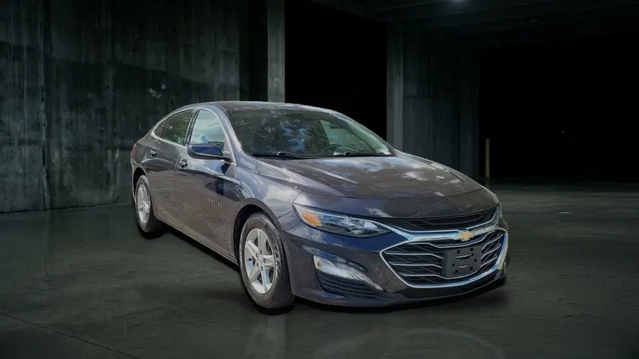2023 Chevrolet Malibu LT, Dark Ash Metallic, side view
